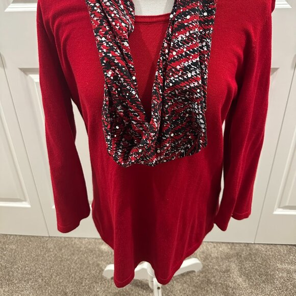 Excellent condition red long sleeve sweater with scarf sold at Belk, size medium - Picture 3 of 4